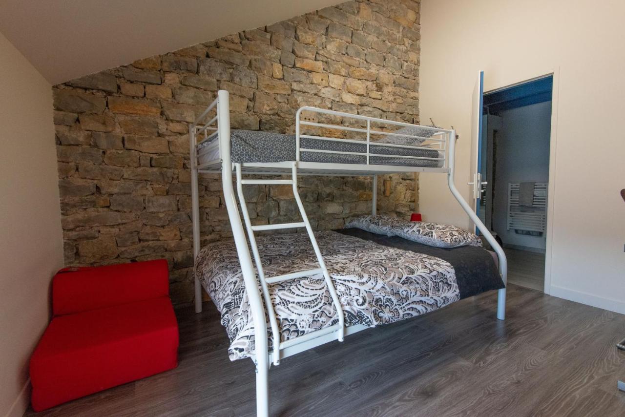 Gite L'Atelier De Tournerie Montigny-sur-l'Ain Bagian luar foto
