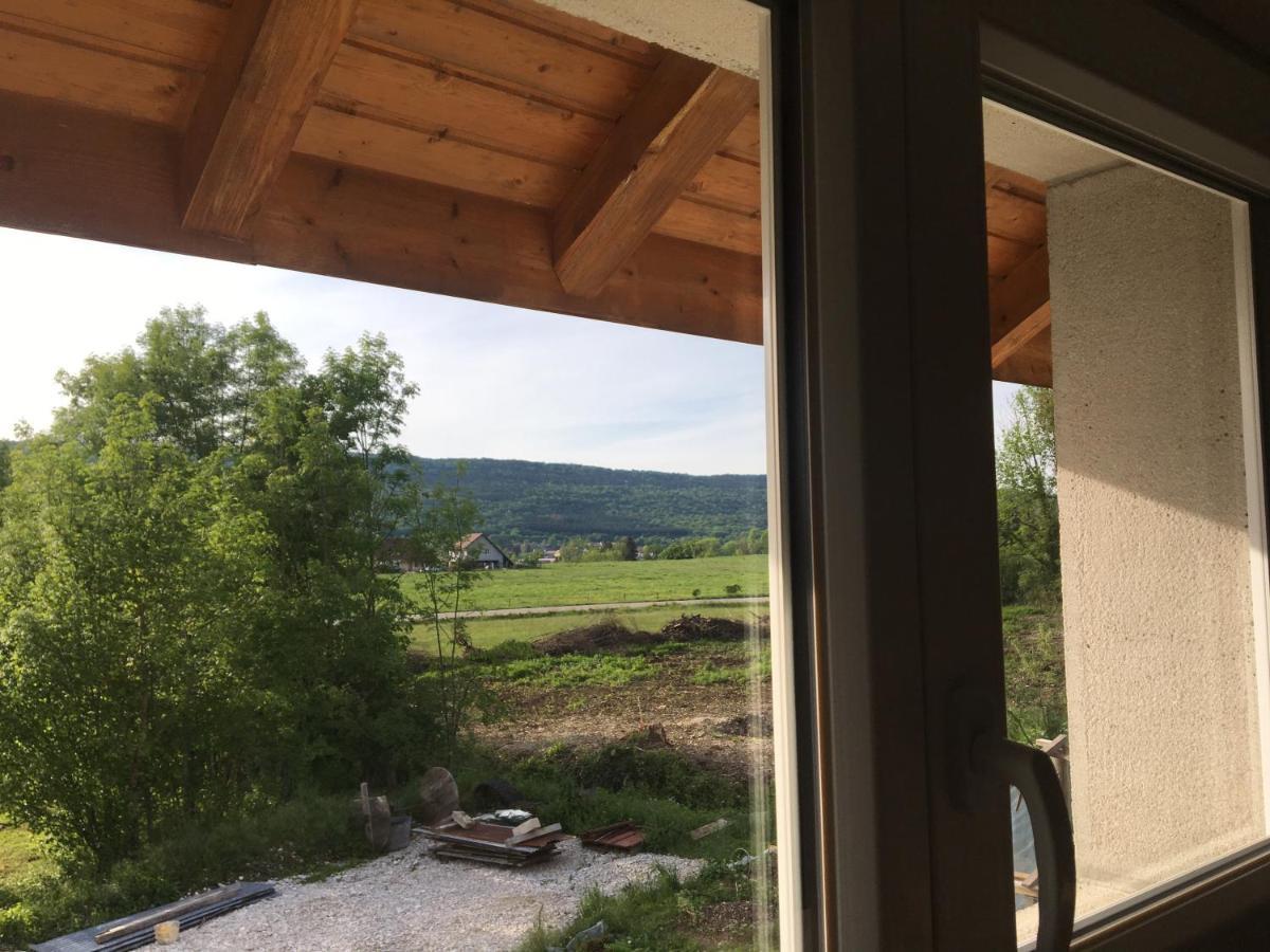 Gite L'Atelier De Tournerie Montigny-sur-l'Ain Bagian luar foto